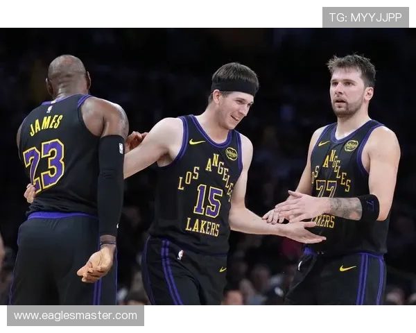 东契奇神勇45分助湖人逆转爵士